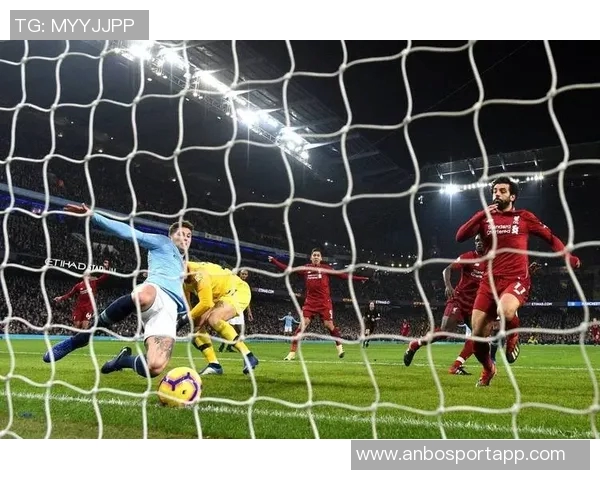 格鲁吉亚进攻如潮略伦特神勇表现3秒内完成关键拦截与门线解围 格鲁吉亚进攻如潮略伦特神勇表现3秒内完成关键拦截与门线解围