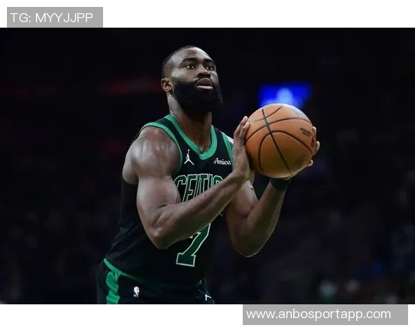 绿军与尼克斯首发阵容对决普理查德小白杰伦布朗豪泽科塔齐上阵